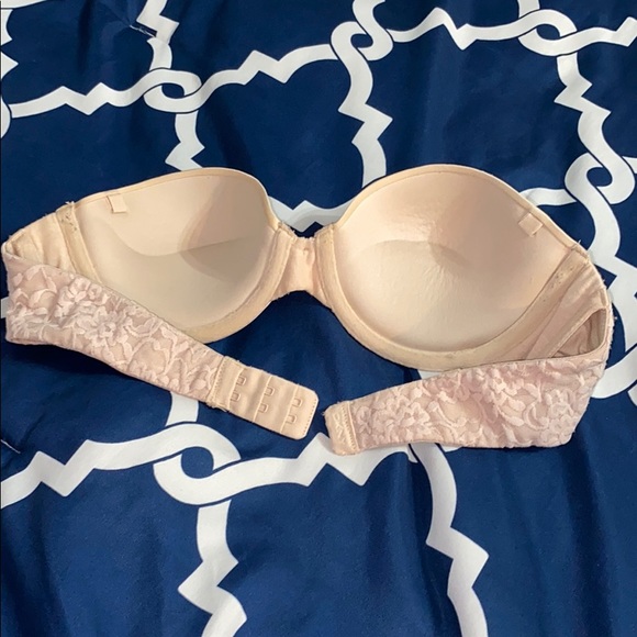 Strapless Nude Bra - Picture 2 of 3